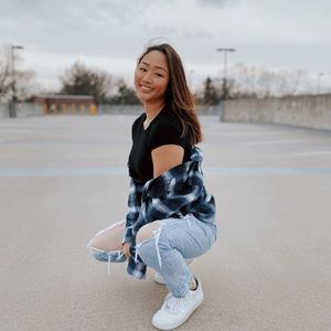 Meet your Posher, Emily